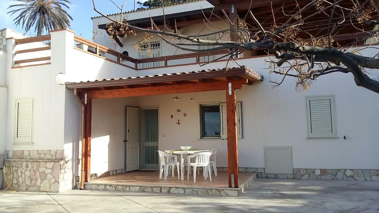 Casa Vacanza Demi Алкамо Марина Екстериор снимка